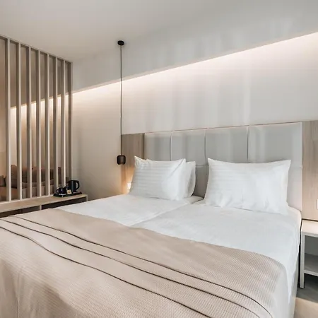 Hotell Golden Coast Beachfront
