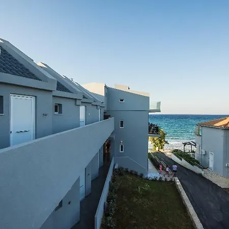 Golden Coast Beachfront Hotel Kypseli