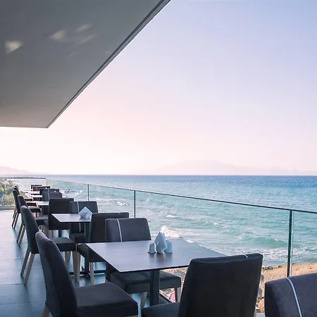 Golden Coast Beachfront Hotel