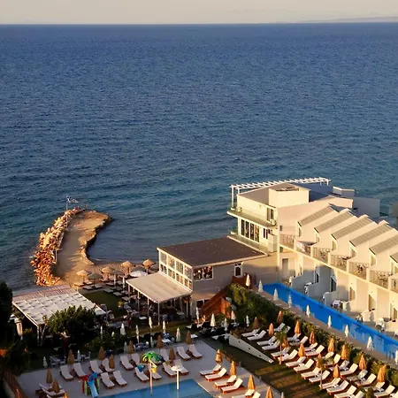 فندق Golden Coast Beachfront