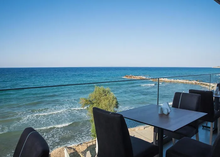 Golden Coast Beachfront 4* Κυψέλη