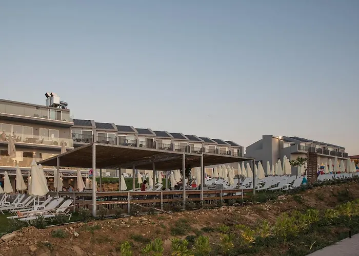 Golden Coast Beachfront Hotel Kypseli