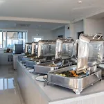 Golden Coast Beachfront 4*