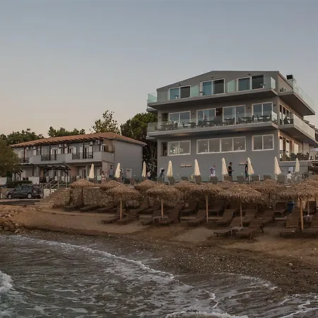 Hotel Golden Coast Beachfront