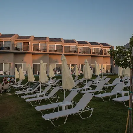 Golden Coast Beachfront 4* Kypseli